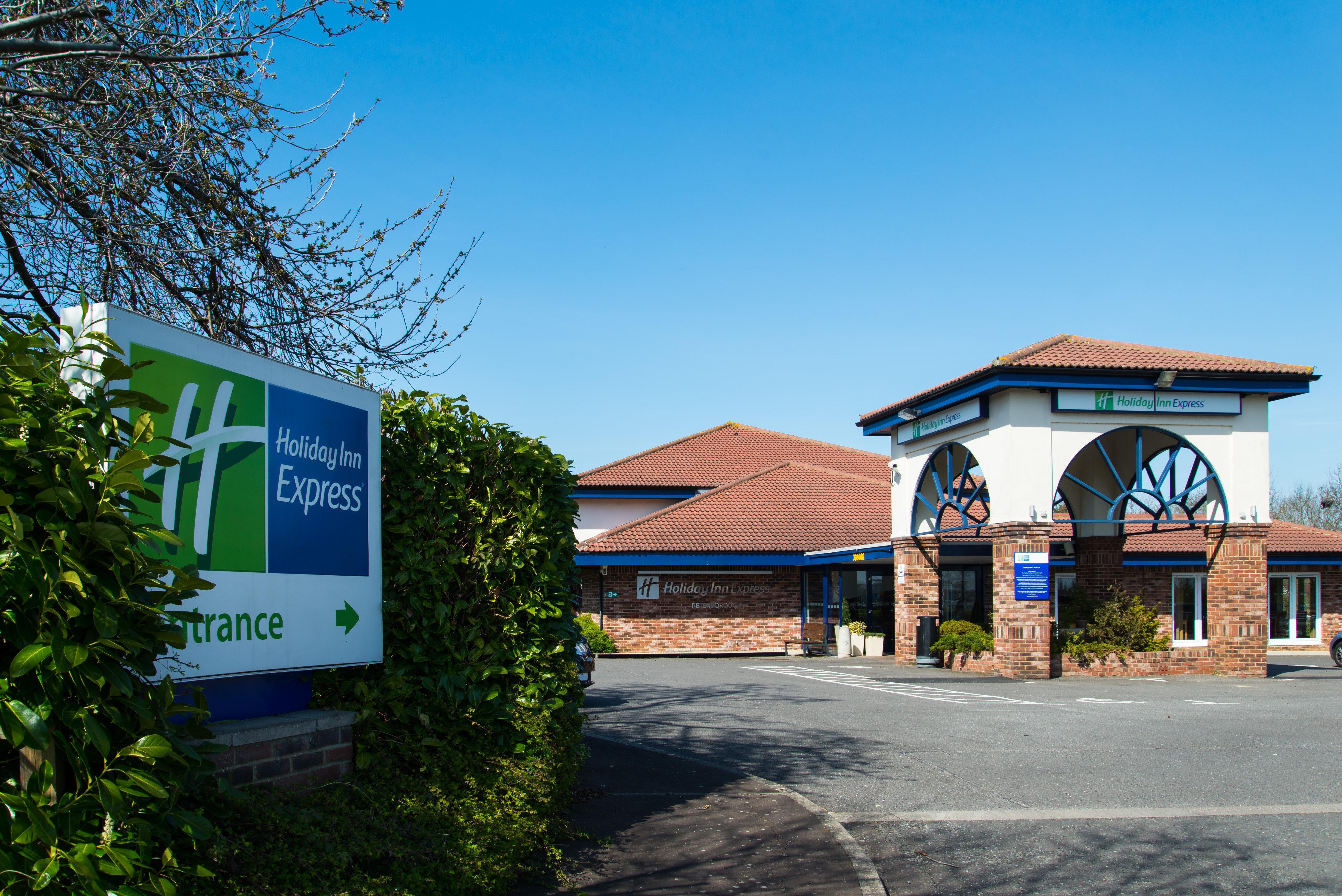 Holiday Inn Express Peterborough By Ihg Экстерьер фото